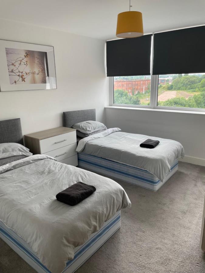 #0611 Two Bedroom Serviced Apartment - Free Parking Дарби Екстериор снимка